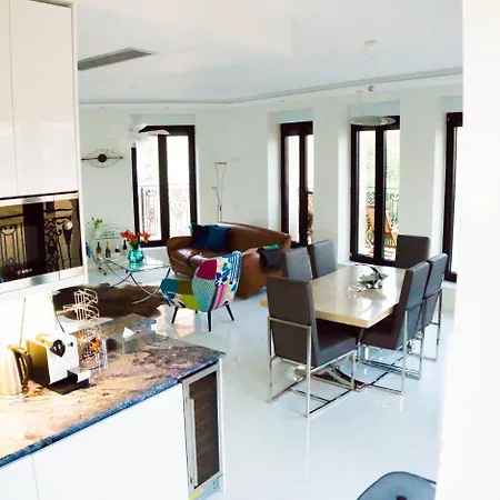 Apartamento Lion Nest *